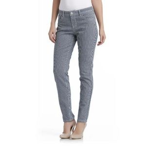 • {Canon River Blues} Striped Jeans